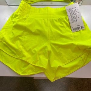 Lululemon hotty hot shorts 4” *lined